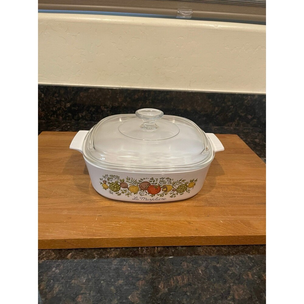 CorningWare  spice of life 2 quart Casserole with lid